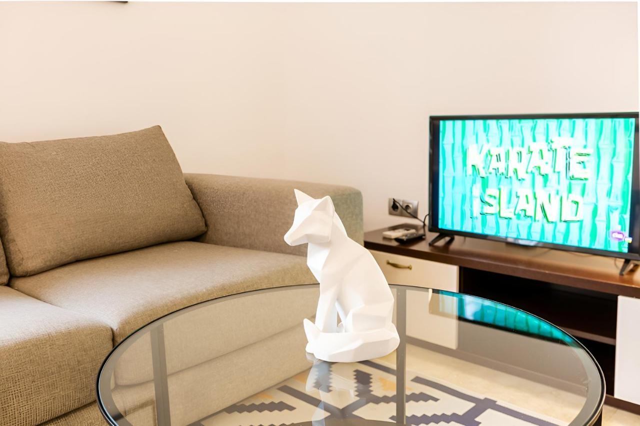 Teatro Suites Malaga City Flat Buitenkant foto
