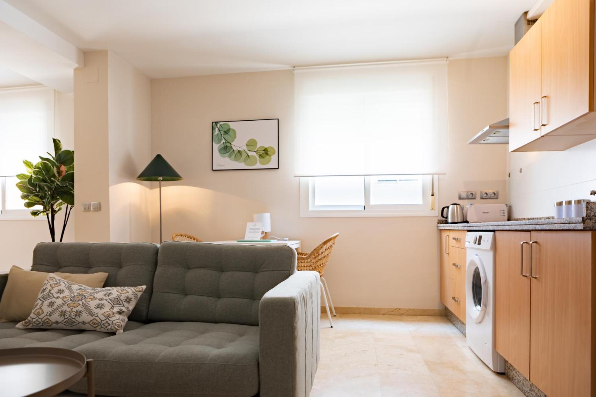 Teatro Suites Malaga City Flat Buitenkant foto
