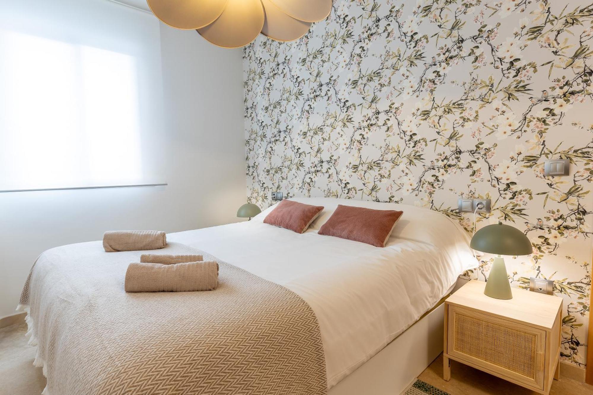 Teatro Suites Malaga City Flat Buitenkant foto